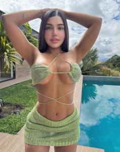 631777450: Chica busca chico en Cantabria