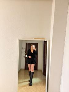 665417297: Chica busca chico en Valencia