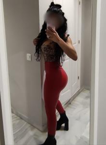 613858236: Chica busca chico en Cádiz