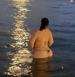 642878010: Chica busca chico en Barcelona