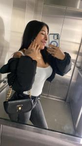 647315397: Chica busca chico en Madrid