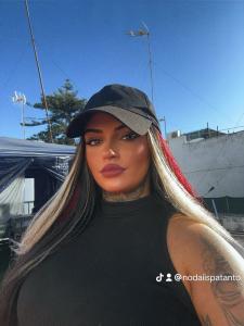 669772359: Chica busca chico en Cádiz