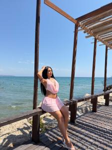 615826645: Chica busca chico en Barcelona