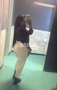 659564034: Chica busca chico en Madrid