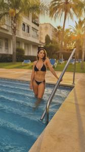 613828957: Chica busca chico en Málaga