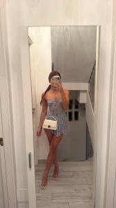 743052766: Chica busca chico en Sevilla