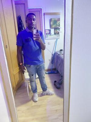 607342164: Chico busca chica en Madrid