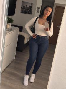 603935653: Chica busca chico en León