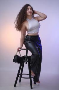 607614835: Chica busca chico en Valencia