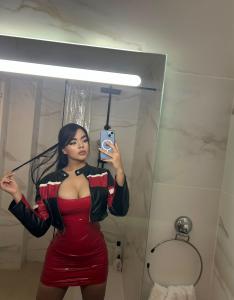 631005852: Chica busca chico en Gerona