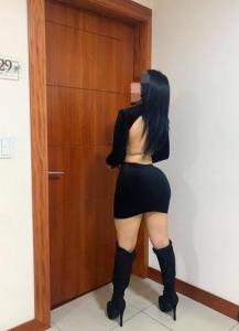 695812287: Chica busca chico en Cádiz