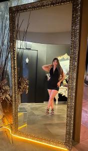 669608091: Chica busca chico en Madrid