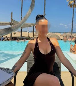 610989305: Chica busca chico en Jaén