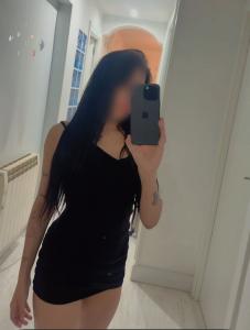 611372993: Chica busca chico en Madrid