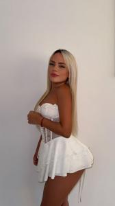 637106841: Chica busca chico en Almería