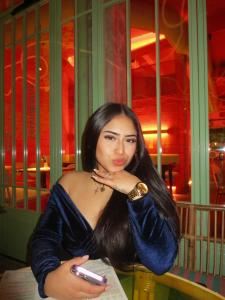 613227012: Chica busca chico en Madrid