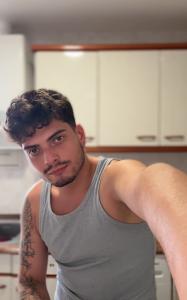 624048920: Chico busca chica en Zaragoza