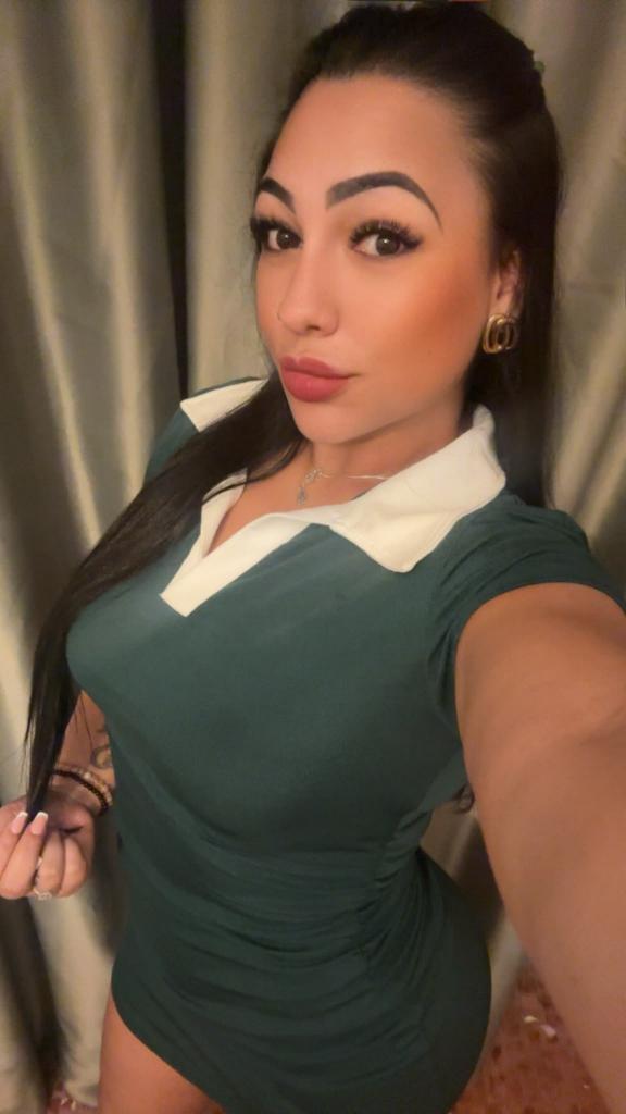 Chica busca chico en Granada: 