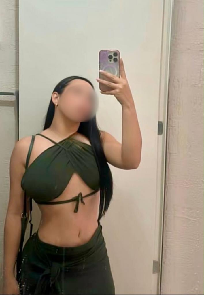 675445130: Chica busca chico en Málaga