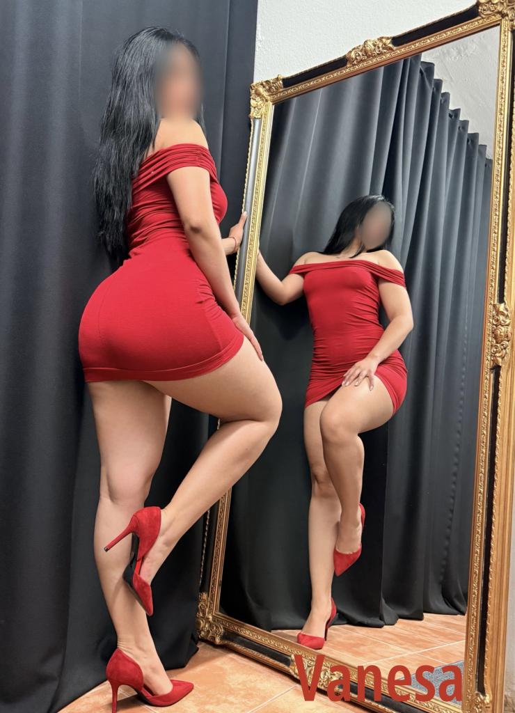 685053877: Chica busca chico en Barcelona