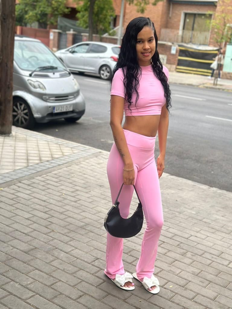 633917228: Chica busca chico en Madrid