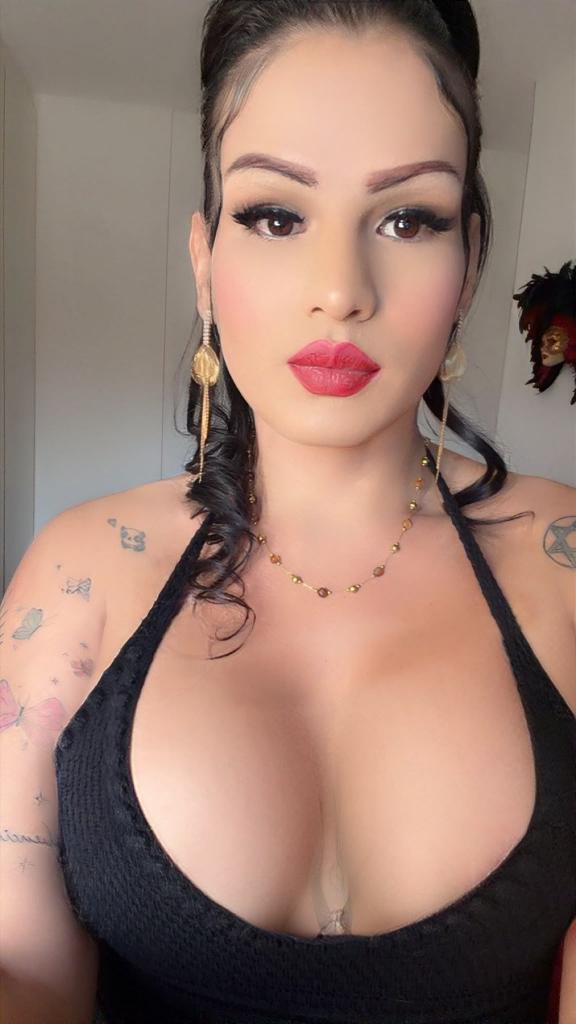 611307418: Transexual en Ibiza