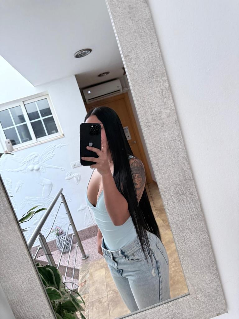 641986003: Chica busca chico en Menorca