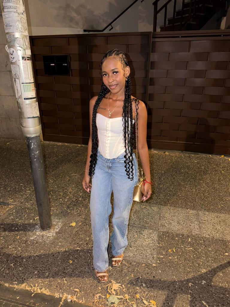 685713185: Chica busca chico en Málaga