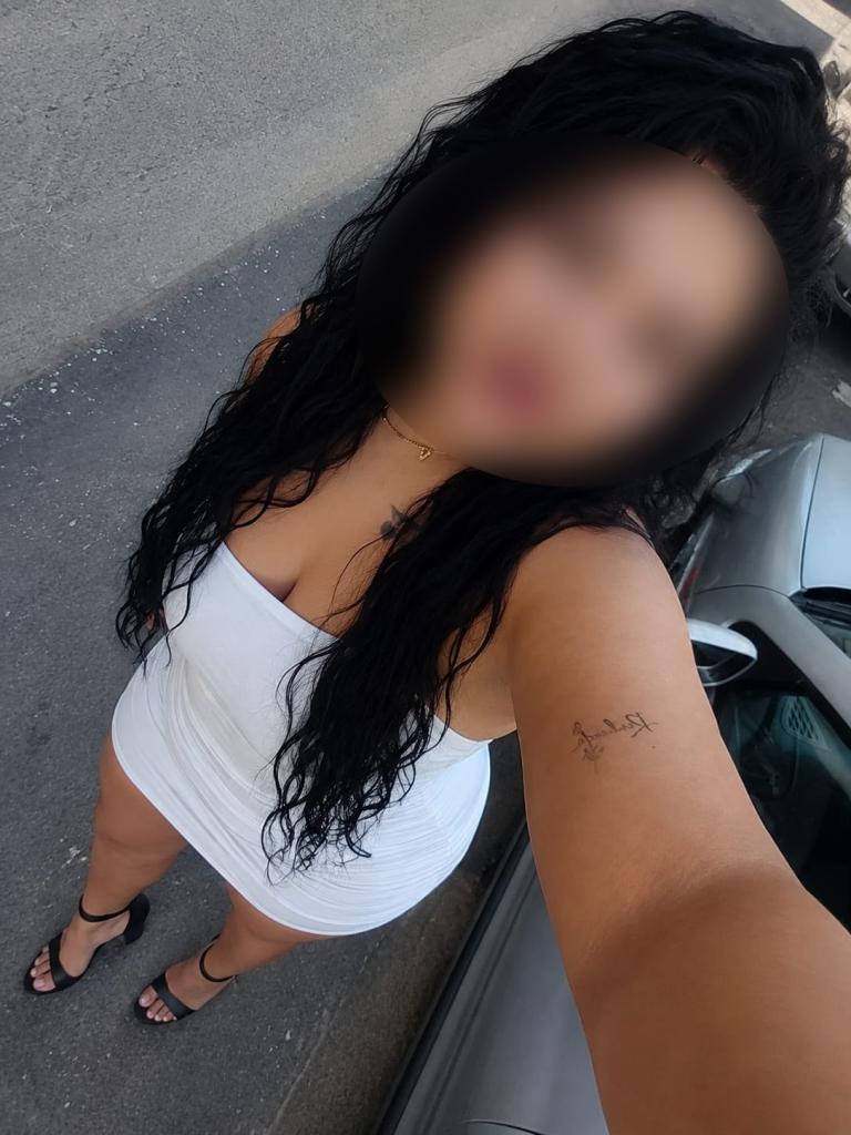 Chica busca chico en Tenerife: 