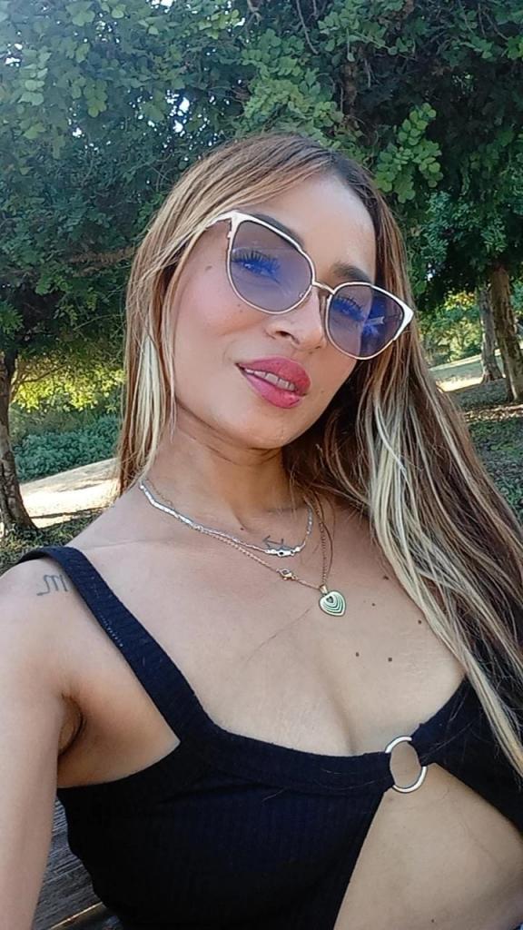 607861851: Chica busca chico en Murcia