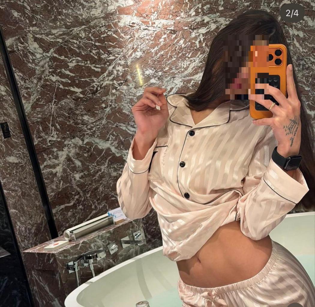 600488437: Chica busca chico en Lugo