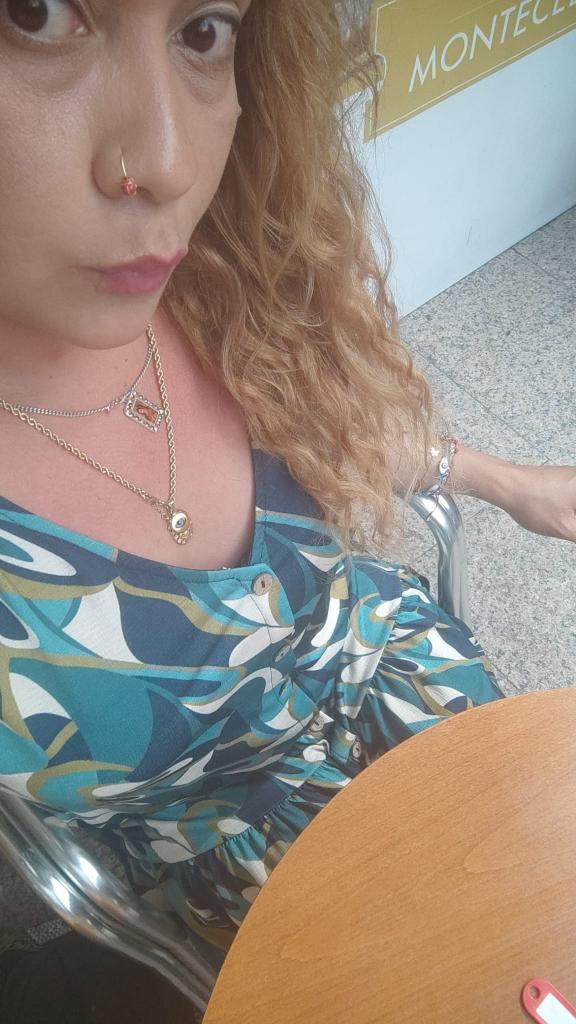 641327868: Travesti en La Coruña