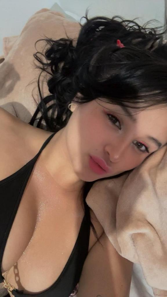662342960: Chica busca chico en Ibiza