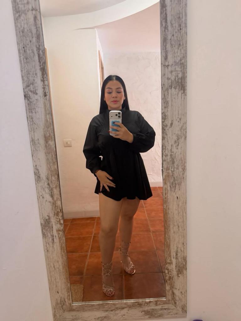 Chica busca chico en Tenerife: 