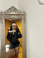 697729277: Chica busca chico en Almería