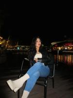 613227012: Chica busca chico en Madrid