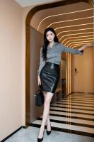 677836196: Chica busca chico en Madrid