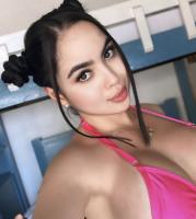 662677515: Chica busca chico en Barcelona