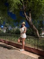 647315397: Chica busca chico en Madrid