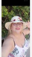 672988631: Chica busca chico en Alicante