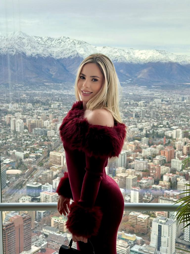 612234151: Chica busca chico en La Coruña