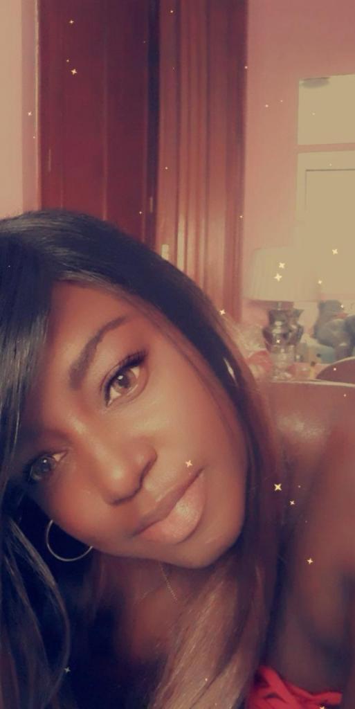 Chica busca chico en Tenerife: 