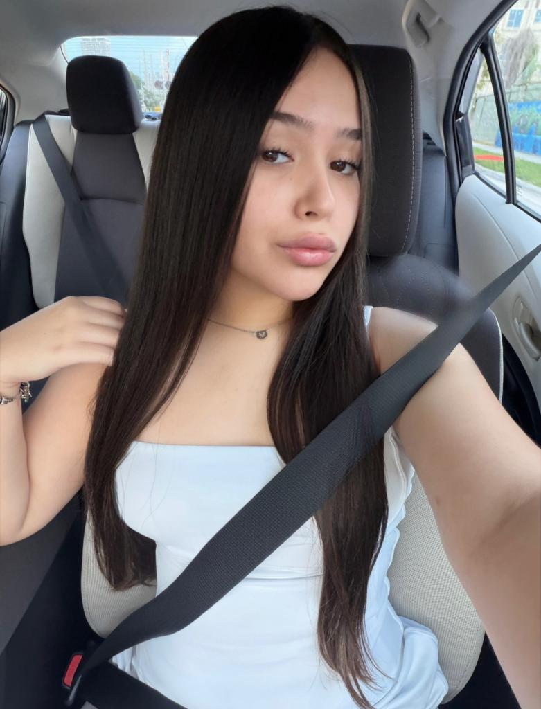 645431795: Chica busca chico en Granada