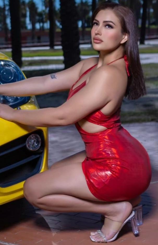 Chica busca chico en Ibiza: Chica busca chico