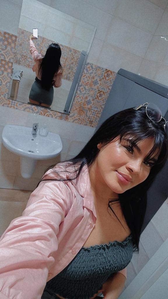 Chica busca chico en Jaén: 