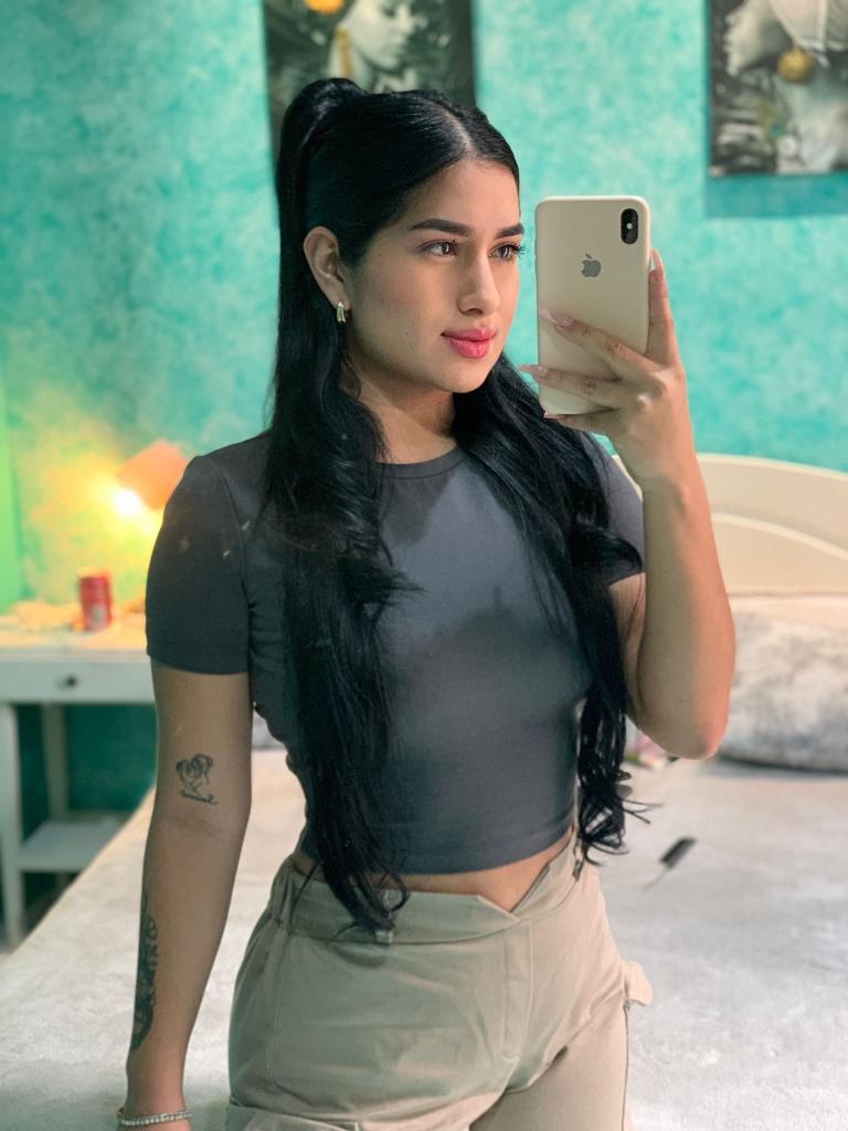 697518079: Chica busca chico en Murcia