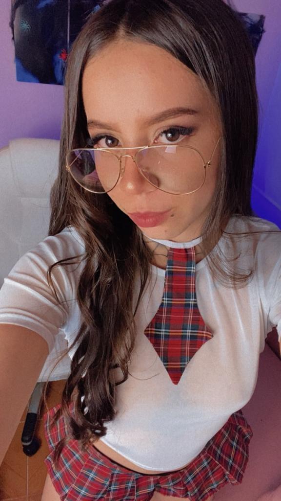 743073970: Chica busca chico en Almería