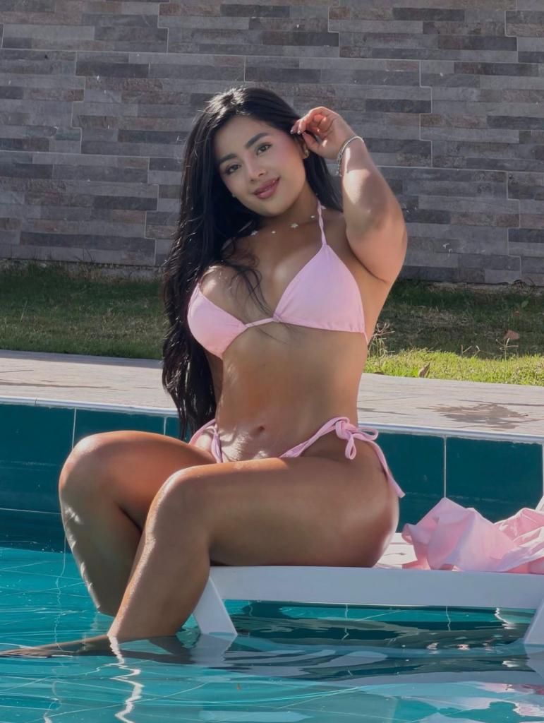 631225726: Chica busca chico en Barcelona