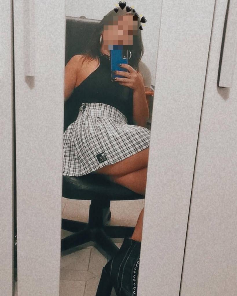 Chica busca chico en Sevilla: 