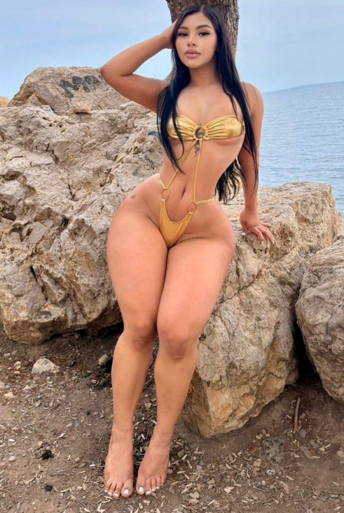 Chica busca chico en Ibiza: 